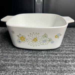 VTG Corningware White Baking Dish‎ with Floral Design 1971-74